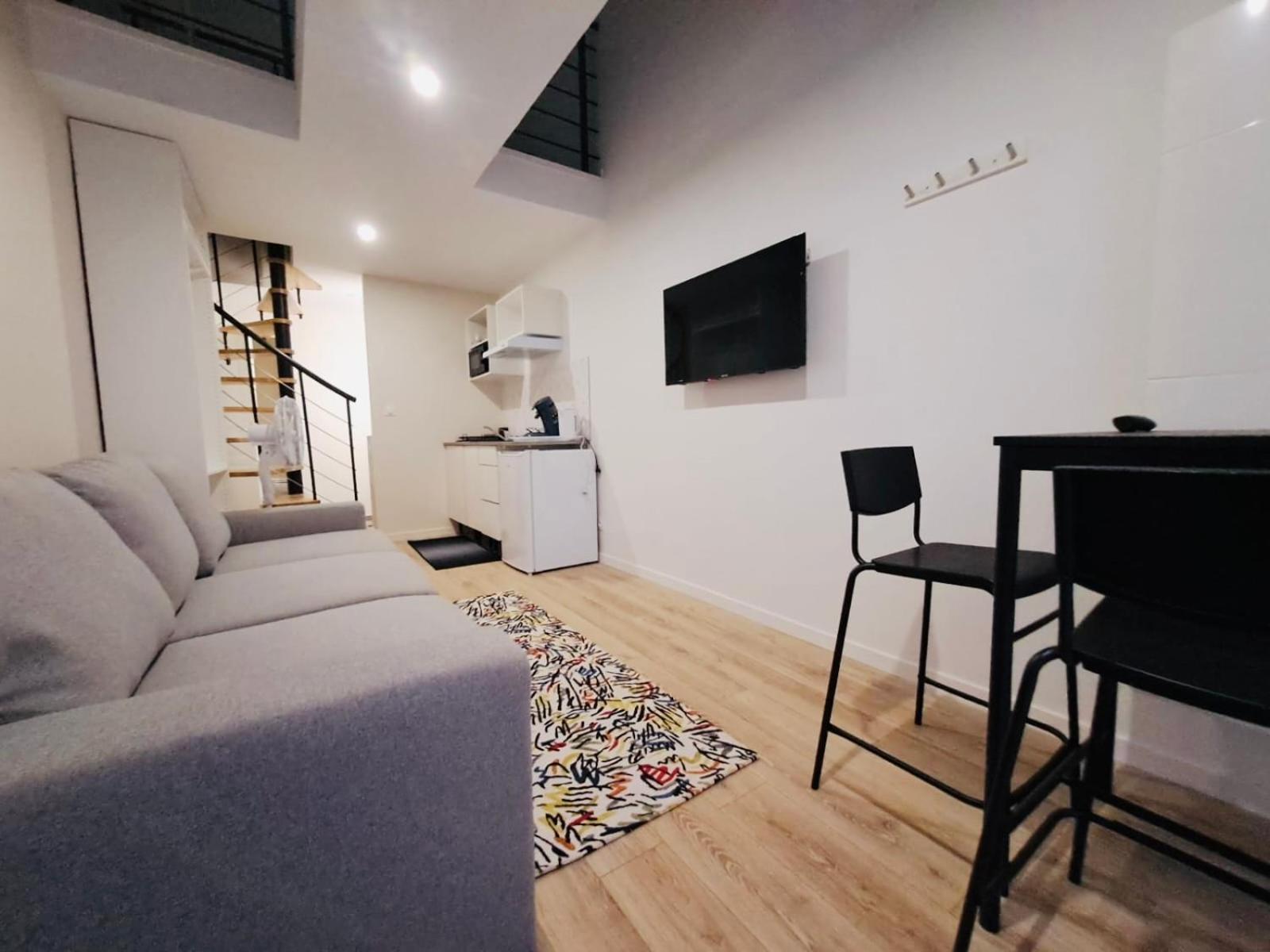 Appartement Mezzanine Metro 14 Paris *